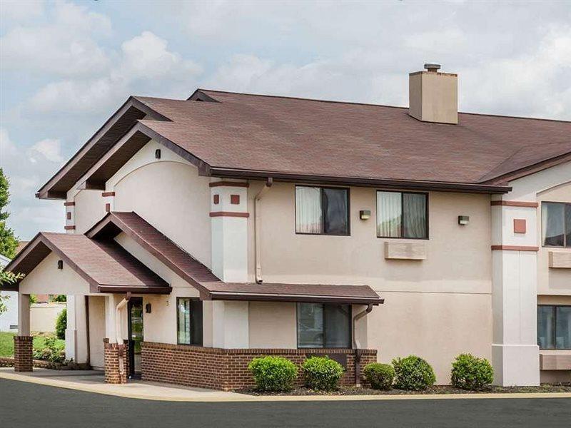 Super 8 Tappahannock Luaran gambar